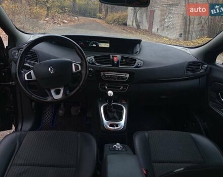 Черный Рено Гранд Сценик, объемом двигателя 1.9 л и пробегом 275 тыс. км за 7400 $, фото 21 на Automoto.ua
