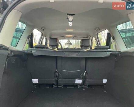 Черный Рено Гранд Сценик, объемом двигателя 1.5 л и пробегом 235 тыс. км за 7999 $, фото 13 на Automoto.ua