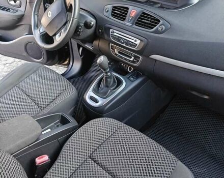 Черный Рено Гранд Сценик, объемом двигателя 1.5 л и пробегом 292 тыс. км за 5999 $, фото 42 на Automoto.ua