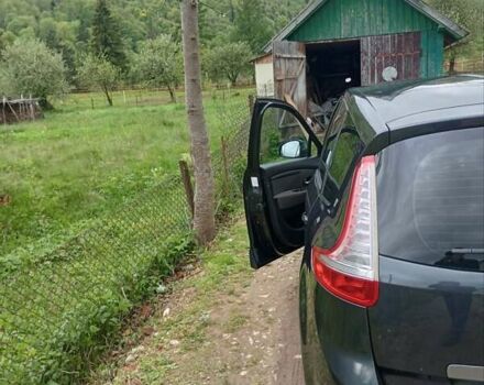 Черный Рено Гранд Сценик, объемом двигателя 1.87 л и пробегом 251 тыс. км за 7200 $, фото 31 на Automoto.ua