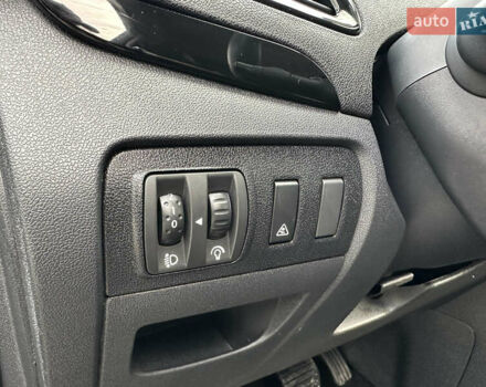 Черный Рено Гранд Сценик, объемом двигателя 2 л и пробегом 232 тыс. км за 8500 $, фото 38 на Automoto.ua