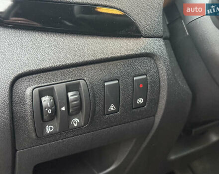 Черный Рено Гранд Сценик, объемом двигателя 1.6 л и пробегом 213 тыс. км за 8250 $, фото 28 на Automoto.ua