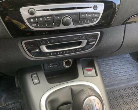 Черный Рено Гранд Сценик, объемом двигателя 1.6 л и пробегом 226 тыс. км за 8300 $, фото 5 на Automoto.ua