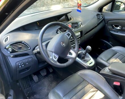 Черный Рено Гранд Сценик, объемом двигателя 1.4 л и пробегом 145 тыс. км за 7700 $, фото 4 на Automoto.ua