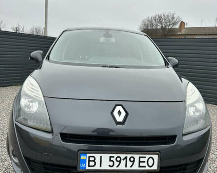 Черный Рено Гранд Сценик, объемом двигателя 1.6 л и пробегом 174 тыс. км за 7450 $, фото 4 на Automoto.ua