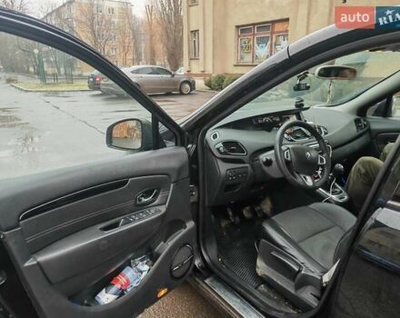 Черный Рено Гранд Сценик, объемом двигателя 1.5 л и пробегом 297 тыс. км за 8900 $, фото 10 на Automoto.ua