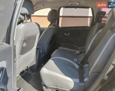 Черный Рено Гранд Сценик, объемом двигателя 1.6 л и пробегом 236 тыс. км за 8200 $, фото 6 на Automoto.ua