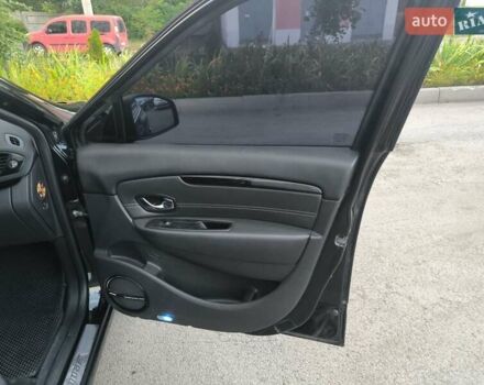 Черный Рено Гранд Сценик, объемом двигателя 1.6 л и пробегом 270 тыс. км за 9999 $, фото 12 на Automoto.ua