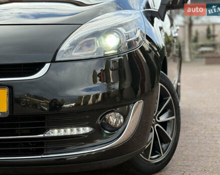 Черный Рено Гранд Сценик, объемом двигателя 2.01 л и пробегом 216 тыс. км за 9800 $, фото 20 на Automoto.ua