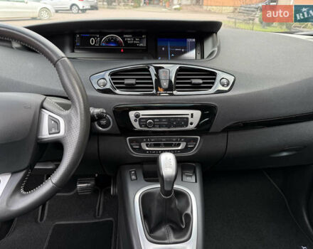 Черный Рено Гранд Сценик, объемом двигателя 2.01 л и пробегом 216 тыс. км за 9800 $, фото 61 на Automoto.ua