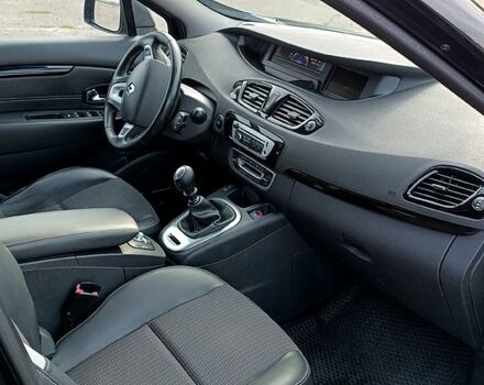 Черный Рено Гранд Сценик, объемом двигателя 1.6 л и пробегом 264 тыс. км за 8000 $, фото 5 на Automoto.ua