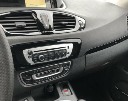 Чорний Рено Гранд Сценік, об'ємом двигуна 1.6 л та пробігом 185 тис. км за 9600 $, фото 45 на Automoto.ua