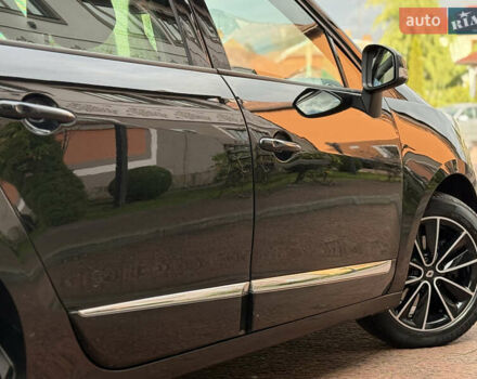 Черный Рено Гранд Сценик, объемом двигателя 2.01 л и пробегом 216 тыс. км за 9800 $, фото 30 на Automoto.ua