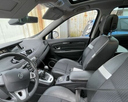 Черный Рено Гранд Сценик, объемом двигателя 1.5 л и пробегом 196 тыс. км за 8500 $, фото 5 на Automoto.ua