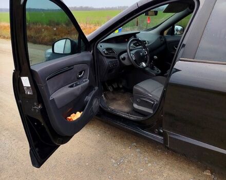 Черный Рено Гранд Сценик, объемом двигателя 1.5 л и пробегом 398 тыс. км за 7200 $, фото 2 на Automoto.ua