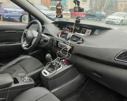 Черный Рено Гранд Сценик, объемом двигателя 1.5 л и пробегом 311 тыс. км за 8000 $, фото 3 на Automoto.ua