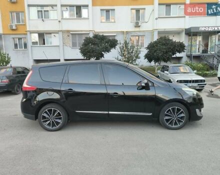 Черный Рено Гранд Сценик, объемом двигателя 1.6 л и пробегом 270 тыс. км за 9999 $, фото 2 на Automoto.ua