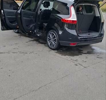 Черный Рено Гранд Сценик, объемом двигателя 1.46 л и пробегом 245 тыс. км за 8500 $, фото 5 на Automoto.ua