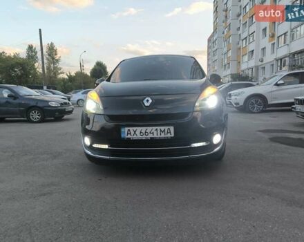 Черный Рено Гранд Сценик, объемом двигателя 1.6 л и пробегом 270 тыс. км за 9999 $, фото 10 на Automoto.ua