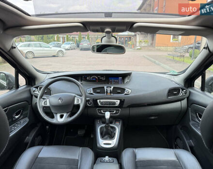 Черный Рено Гранд Сценик, объемом двигателя 2.01 л и пробегом 216 тыс. км за 9800 $, фото 99 на Automoto.ua