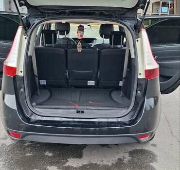 Черный Рено Гранд Сценик, объемом двигателя 1.46 л и пробегом 245 тыс. км за 8500 $, фото 13 на Automoto.ua