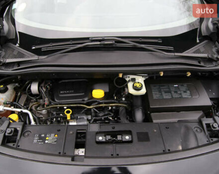 Черный Рено Гранд Сценик, объемом двигателя 1.6 л и пробегом 275 тыс. км за 8500 $, фото 32 на Automoto.ua