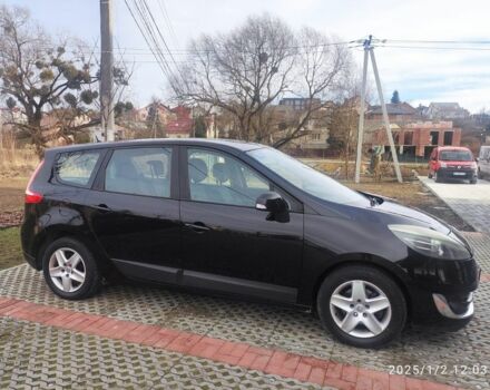 Черный Рено Гранд Сценик, объемом двигателя 1.5 л и пробегом 225 тыс. км за 7950 $, фото 3 на Automoto.ua