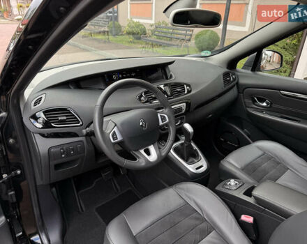 Черный Рено Гранд Сценик, объемом двигателя 2.01 л и пробегом 216 тыс. км за 9800 $, фото 46 на Automoto.ua