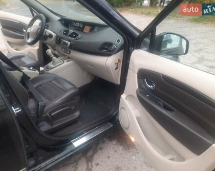 Рено Гранд Сценик 2012 в Ровно на Automoto.ua Черный Рено Гранд Сценик, объемом двигателя 1.4 л и пробегом 186 тыс. км за 8300 $, фото 3 на Automoto.ua