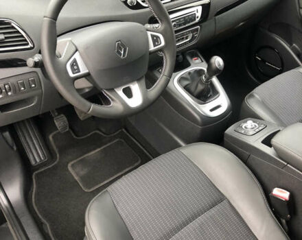 Чорний Рено Гранд Сценік, об'ємом двигуна 1.6 л та пробігом 185 тис. км за 9600 $, фото 39 на Automoto.ua