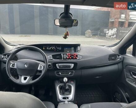 Черный Рено Гранд Сценик, объемом двигателя 1.46 л и пробегом 227 тыс. км за 8500 $, фото 9 на Automoto.ua