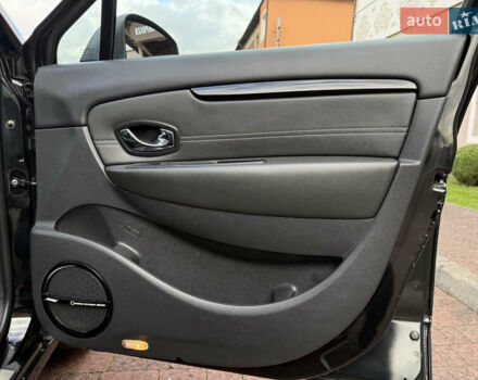 Черный Рено Гранд Сценик, объемом двигателя 2.01 л и пробегом 216 тыс. км за 9800 $, фото 98 на Automoto.ua