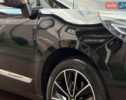 Черный Рено Гранд Сценик, объемом двигателя 2.01 л и пробегом 216 тыс. км за 9800 $, фото 27 на Automoto.ua