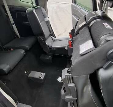 Черный Рено Гранд Сценик, объемом двигателя 1.46 л и пробегом 245 тыс. км за 8500 $, фото 2 на Automoto.ua