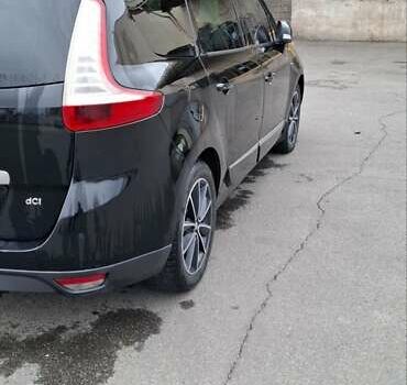 Черный Рено Гранд Сценик, объемом двигателя 1.46 л и пробегом 245 тыс. км за 8500 $, фото 23 на Automoto.ua