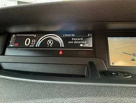 Черный Рено Гранд Сценик, объемом двигателя 1.6 л и пробегом 233 тыс. км за 10200 $, фото 17 на Automoto.ua