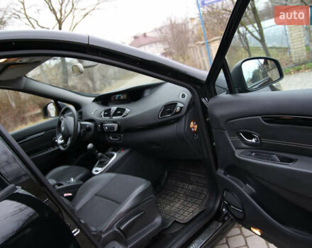 Черный Рено Гранд Сценик, объемом двигателя 1.6 л и пробегом 275 тыс. км за 8500 $, фото 28 на Automoto.ua