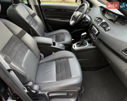 Черный Рено Гранд Сценик, объемом двигателя 2.01 л и пробегом 216 тыс. км за 9800 $, фото 90 на Automoto.ua