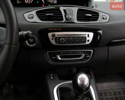 Черный Рено Гранд Сценик, объемом двигателя 1.6 л и пробегом 275 тыс. км за 8500 $, фото 18 на Automoto.ua