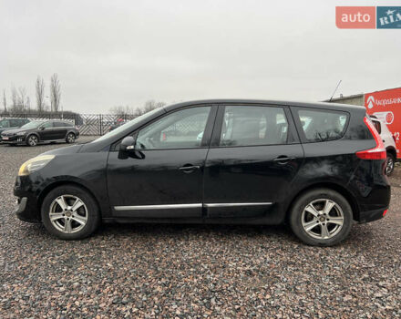 Черный Рено Гранд Сценик, объемом двигателя 0 л и пробегом 233 тыс. км за 8800 $, фото 6 на Automoto.ua
