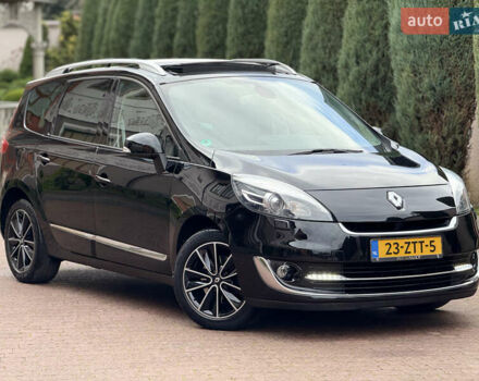 Черный Рено Гранд Сценик, объемом двигателя 2.01 л и пробегом 216 тыс. км за 9800 $, фото 7 на Automoto.ua