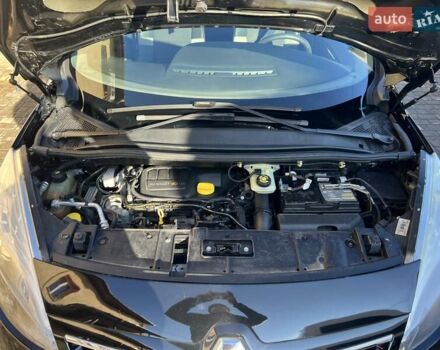 Черный Рено Гранд Сценик, объемом двигателя 1.6 л и пробегом 200 тыс. км за 8450 $, фото 12 на Automoto.ua