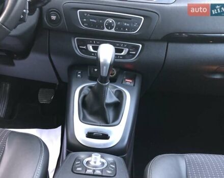 Черный Рено Гранд Сценик, объемом двигателя 1.5 л и пробегом 195 тыс. км за 7800 $, фото 5 на Automoto.ua