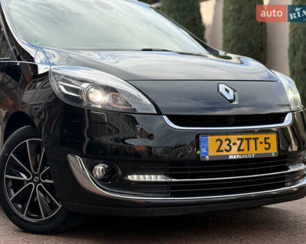 Черный Рено Гранд Сценик, объемом двигателя 2.01 л и пробегом 216 тыс. км за 9800 $, фото 23 на Automoto.ua
