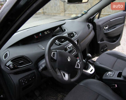 Черный Рено Гранд Сценик, объемом двигателя 1.6 л и пробегом 275 тыс. км за 8500 $, фото 23 на Automoto.ua