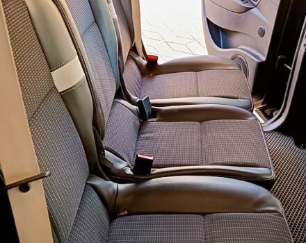 Черный Рено Гранд Сценик, объемом двигателя 1.6 л и пробегом 264 тыс. км за 8000 $, фото 7 на Automoto.ua