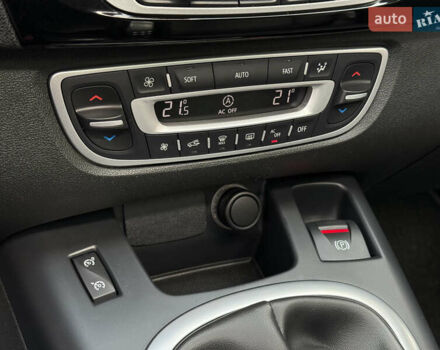 Черный Рено Гранд Сценик, объемом двигателя 2.01 л и пробегом 216 тыс. км за 9800 $, фото 68 на Automoto.ua