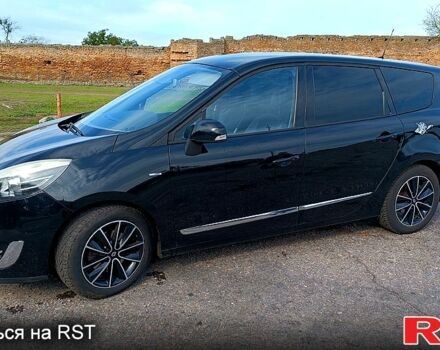 Черный Рено Гранд Сценик, объемом двигателя 1.6 л и пробегом 264 тыс. км за 8000 $, фото 8 на Automoto.ua