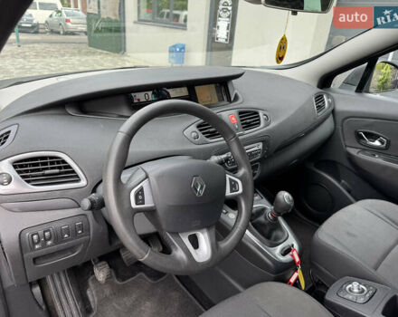 Чорний Рено Гранд Сценік, об'ємом двигуна 1.6 л та пробігом 248 тис. км за 7500 $, фото 14 на Automoto.ua