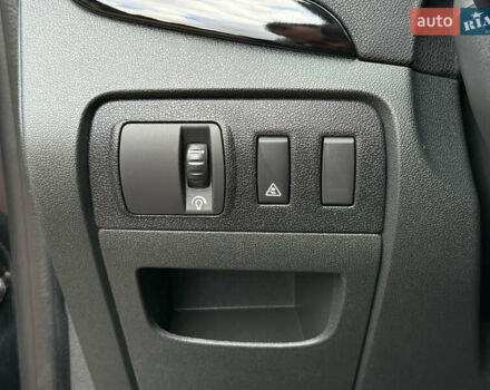 Черный Рено Гранд Сценик, объемом двигателя 2.01 л и пробегом 216 тыс. км за 9800 $, фото 59 на Automoto.ua